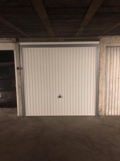 installation porte de garage basculante marseille