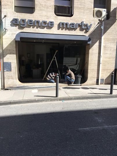 pose vitrine magasin marseille